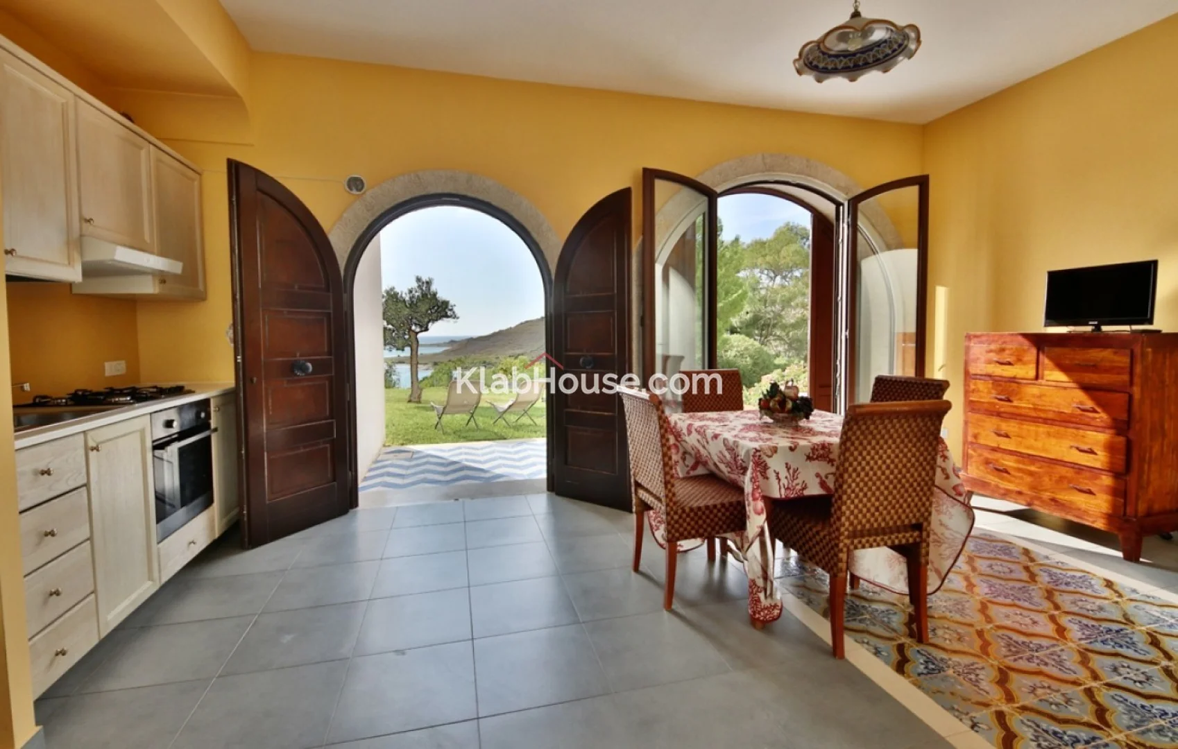 Villa Giardini di Limoni - CAMELIA by KlabHouse